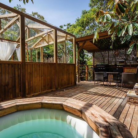 Отель Bubblesky Glamping Гуатапе Экстерьер фото