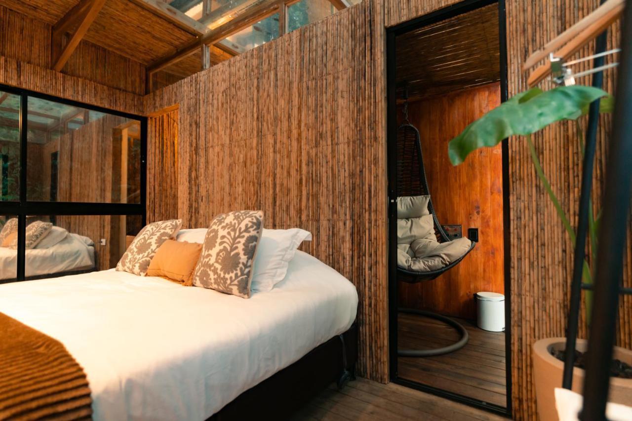 Отель Bubblesky Glamping Гуатапе Экстерьер фото