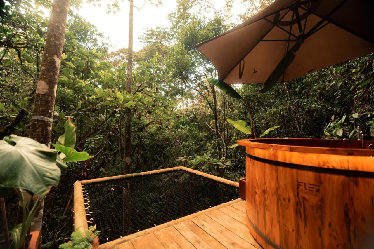 Отель Bubblesky Glamping Гуатапе Экстерьер фото