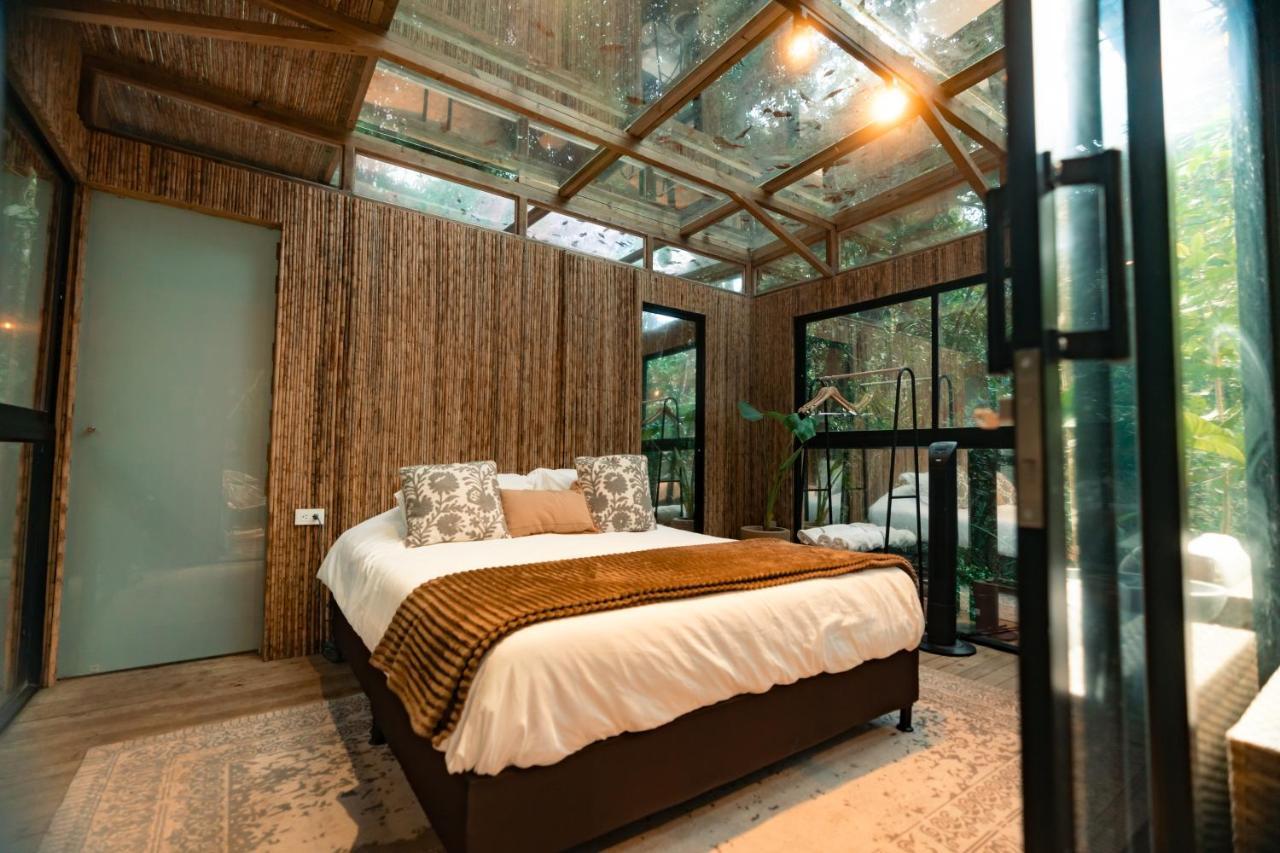 Отель Bubblesky Glamping Гуатапе Экстерьер фото