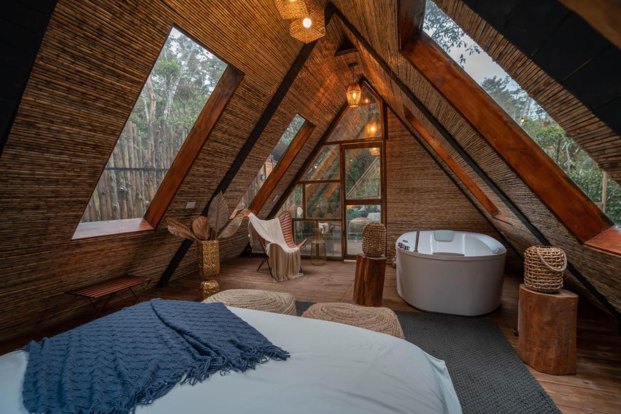 Отель Bubblesky Glamping Гуатапе Экстерьер фото